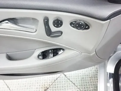 Mercedes-Benz CLS-Class 2008, 170000 км, за 3251.44 USD - фото 17