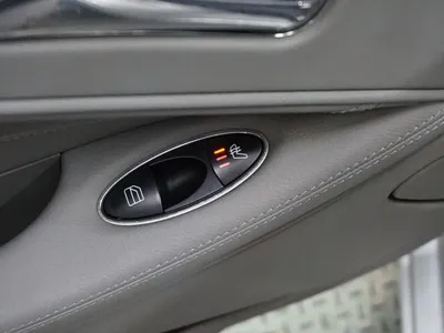 Mercedes-Benz CLS-Class 2008, 170000 км, за 3251.44 USD - фото 18