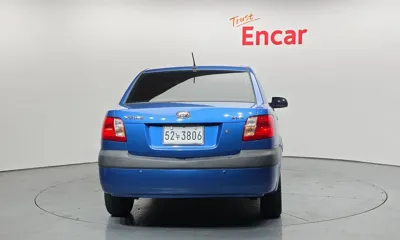Kia Pride 2007, 110972 км, за 1903.64 USD