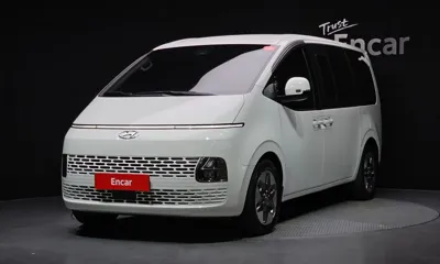 Hyundai Staria · 2022 год