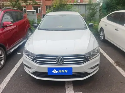 Volkswagen Bora 2018, 74700 км, за 4272.93 USD