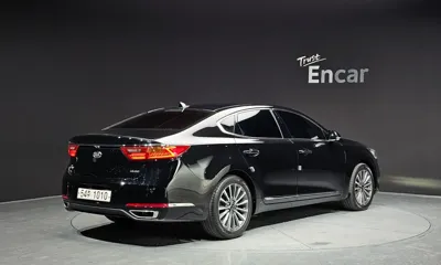 Kia K7 2017, 180506 км, за 5616.12 USD