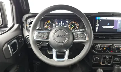Jeep Wrangler 2025, 2368 км, за 46838.45 USD - фото 16