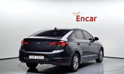 Hyundai Avante 2019, 95673 км, за 8791.65 USD