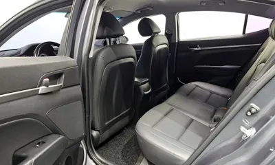 Hyundai Avante 2019, 95673 км, за 8730.47 USD - фото 11