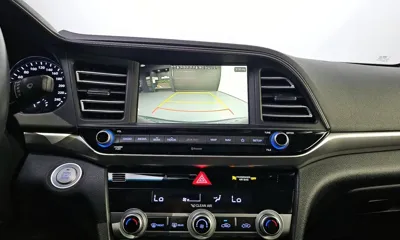 Hyundai Avante 2019, 95673 км, за 8730.47 USD - фото 14
