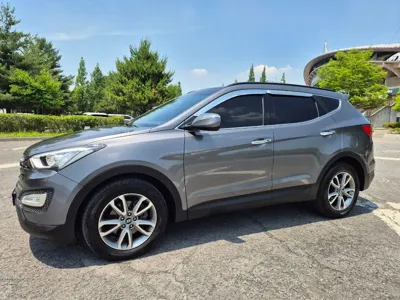 Hyundai Santafe 2014, 102179 км, за 5842.2 USD