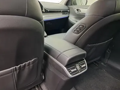 Hyundai Grandeur 2021, 129348 км, за 13850.6 USD - фото 16