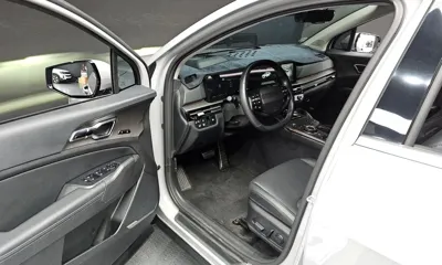Kia Sportage 2025, 27470 км, за 24944.2 USD - фото 11