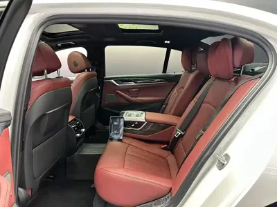 BMW 5 Series 2020, 67000 км, за 24719.94 USD