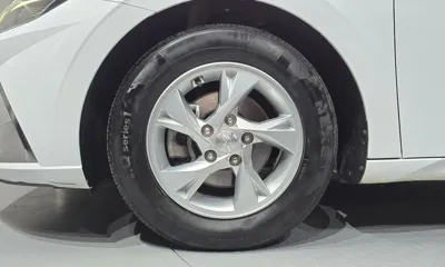 Hyundai Avante 2022, 150011 км, за 7155.05 USD