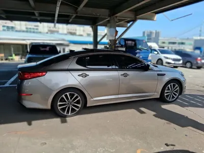 Kia K5 2014, 154353 км, за 4296.67 USD