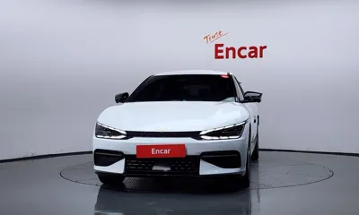 Kia EV6 2023, 65569 км, за 24004.7 USD
