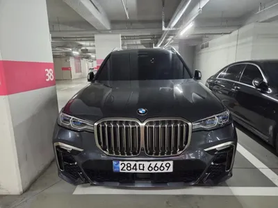BMW X7 · 2021 год