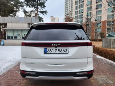 Kia Canival 2022, 49327 км, за 15791.21 USD