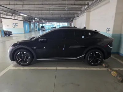 Kia EV6 2025, 27000 км, за 5324.06 USD