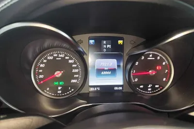 Mercedes-Benz C-Class 2017, 63000 км, за 14397 USD - фото 19