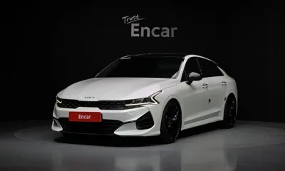 Kia K5 · 2020 год