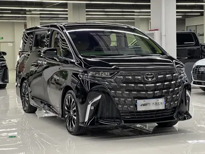 Toyota Alphard 2025, 6200 км, за 141361.66 USD