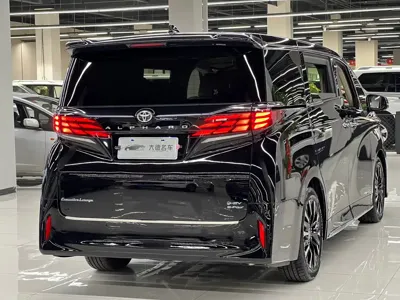 Toyota Alphard 2025, 6200 км, за 141361.66 USD