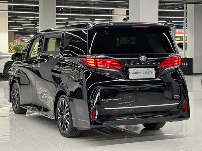 Toyota Alphard 2025, 6200 км, за 140564.01 USD - фото 6