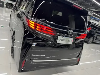 Toyota Alphard 2025, 6200 км, за 140564.01 USD - фото 7