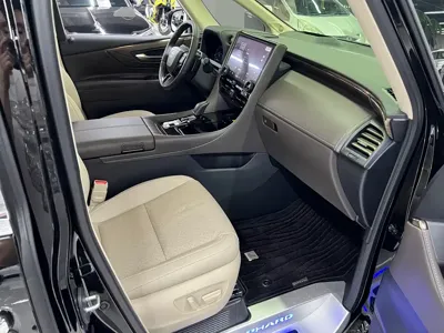 Toyota Alphard 2025, 6200 км, за 140564.01 USD - фото 26