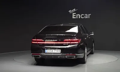 Genesis G90 2019, 133545 км, за 18708.15 USD