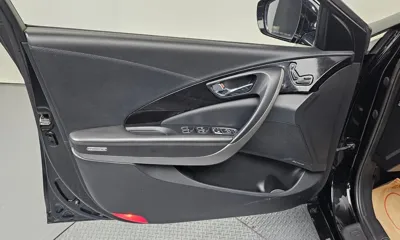 Hyundai Grandeur 2017, 136219 км, за 5537.46 USD - фото 24