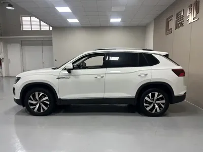 Volkswagen Tayron 2022, 43000 км, за 14684.82 USD - фото 7