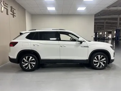 Volkswagen Tayron 2022, 43000 км, за 14684.82 USD - фото 8