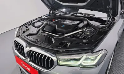 BMW 5-Series 2023, 48405 км, за 38688.9 USD - фото 6