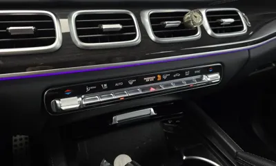 Mercedes-Benz GLE-Class 2023, 63877 км, за 45472.33 USD - фото 18
