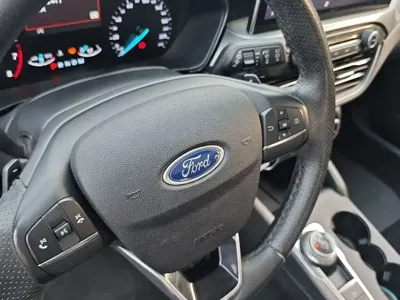 Ford Focus Active 2020, 88800 км, за 7519.91 USD