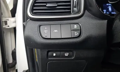 Kia Sorento 2019, 135467 км, за 11074.92 USD - фото 18