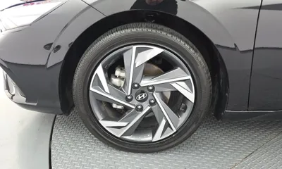 Hyundai Avante 2024, 8728 км, за 15666.33 USD