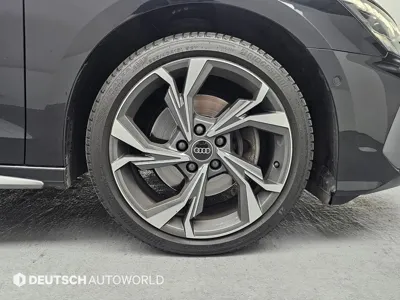 Audi A3 2023, 23371 км, за 17657.87 USD