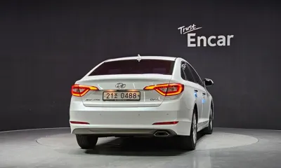 Hyundai Sonata 2016, 85791 км, за 6251.22 USD