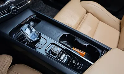 Volvo XC60 2021, 59318 км, за 26191.41 USD - фото 9