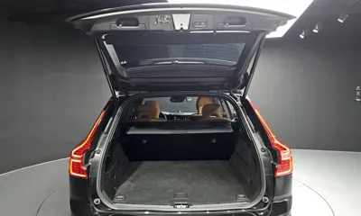 Volvo XC60 2021, 59318 км, за 26191.41 USD - фото 20