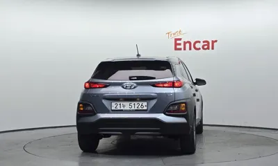 Hyundai Kona 2018, 32388 км, за 9053.27 USD