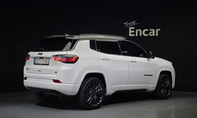 Jeep Compass 2022, 50159 км, за 15894.03 USD