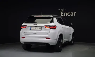 Jeep Compass 2022, 50159 км, за 15894.03 USD