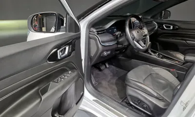 Jeep Compass 2022, 50159 км, за 15894.03 USD - фото 10