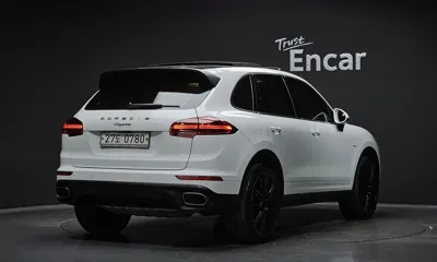 Porsche Cayenne 2016, 159713 км, за 16091.21 USD