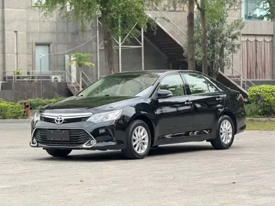 Toyota Camry · 2016 год