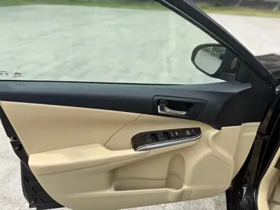 Toyota Camry 2016, 72000 км, за 8651.98 USD
