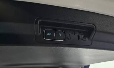 Ford Explorer 2022, 21853 км, за 24894.89 USD - фото 20