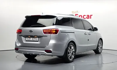 Kia Canival 2019, 97760 км, за 10286.65 USD