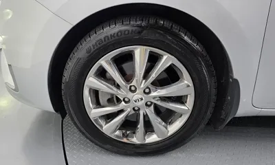 Kia Canival 2019, 97760 км, за 10286.65 USD